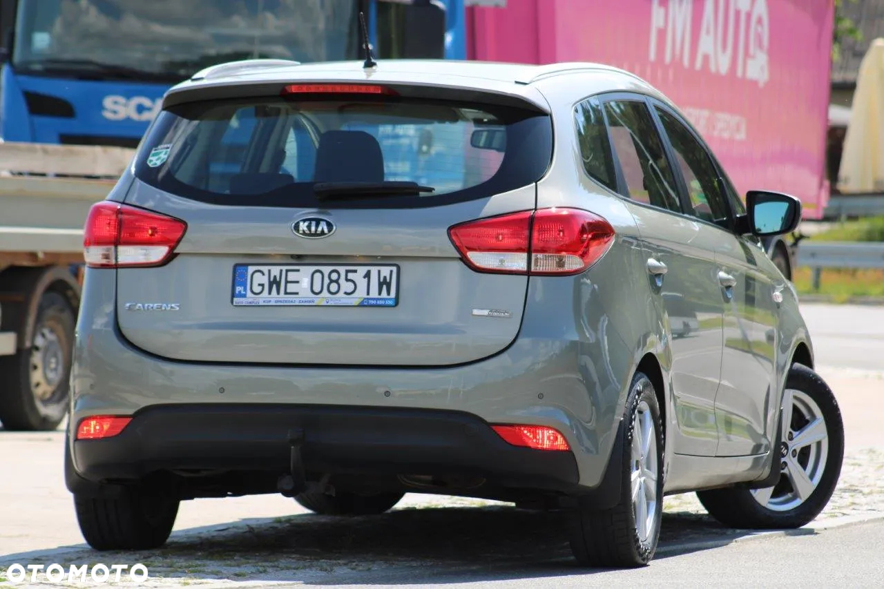 Kia Carens 1.7 CRDi XL 7os - 39