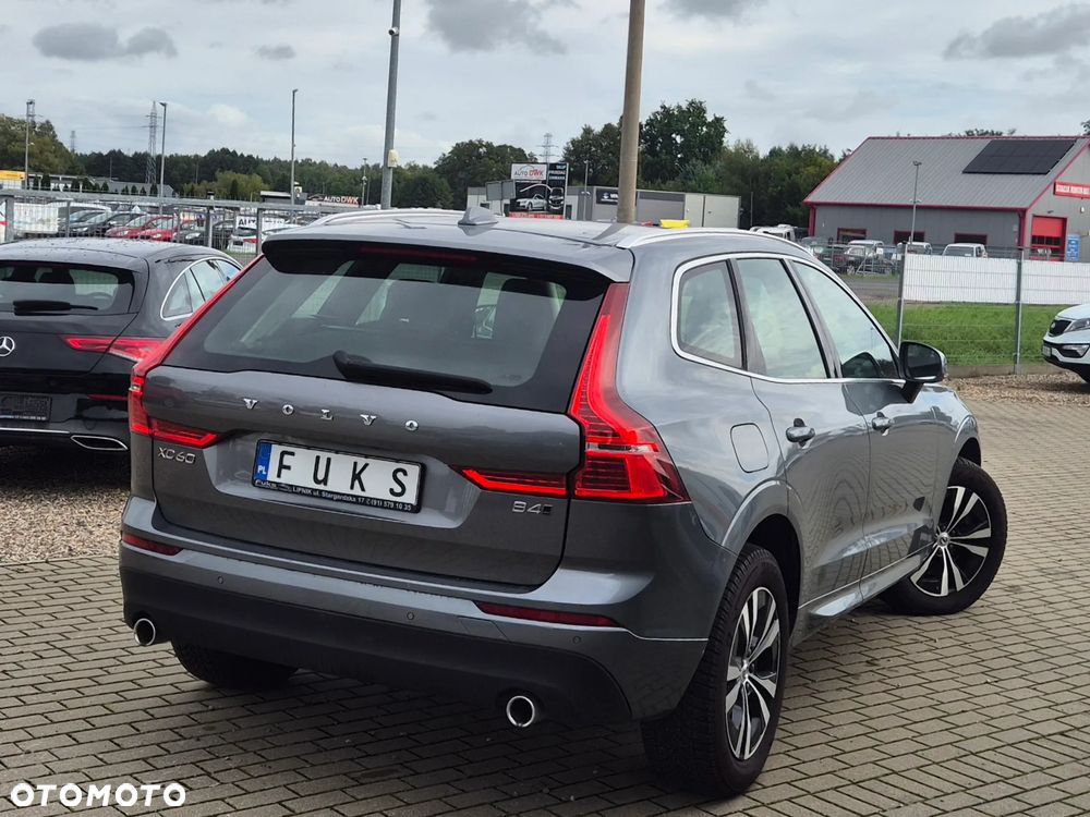 Volvo XC 60 B4 D AWD Geartronic Momentum Pro - 15