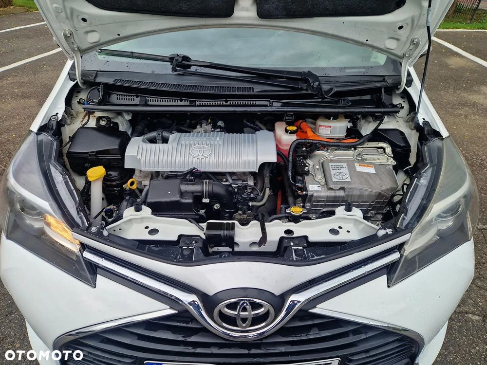Toyota Yaris Hybrid 1.5 VVT-i - 18