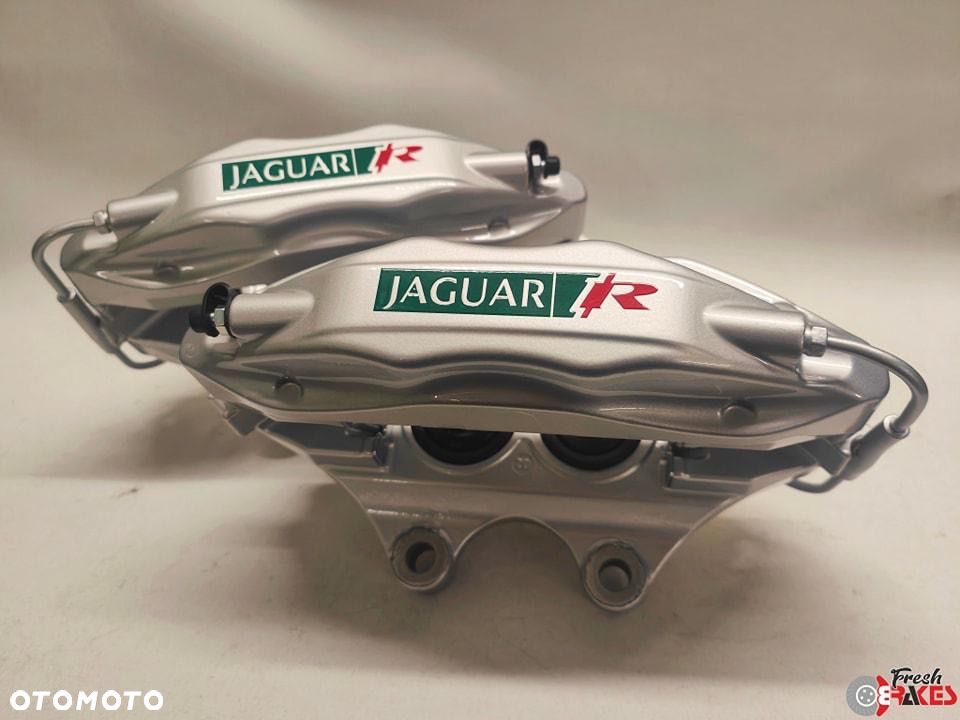 Jaguar XK8 - 12