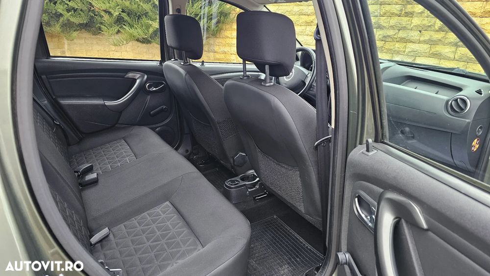 Dacia Duster TCe 125 4x2 Laureate - 8