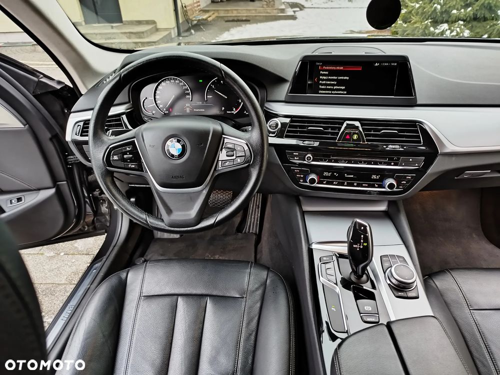 BMW Seria 5 520d Modern Line - 20