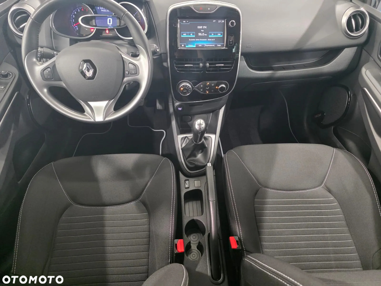 Renault Clio 1.2 16V 75 LIMITED - 31