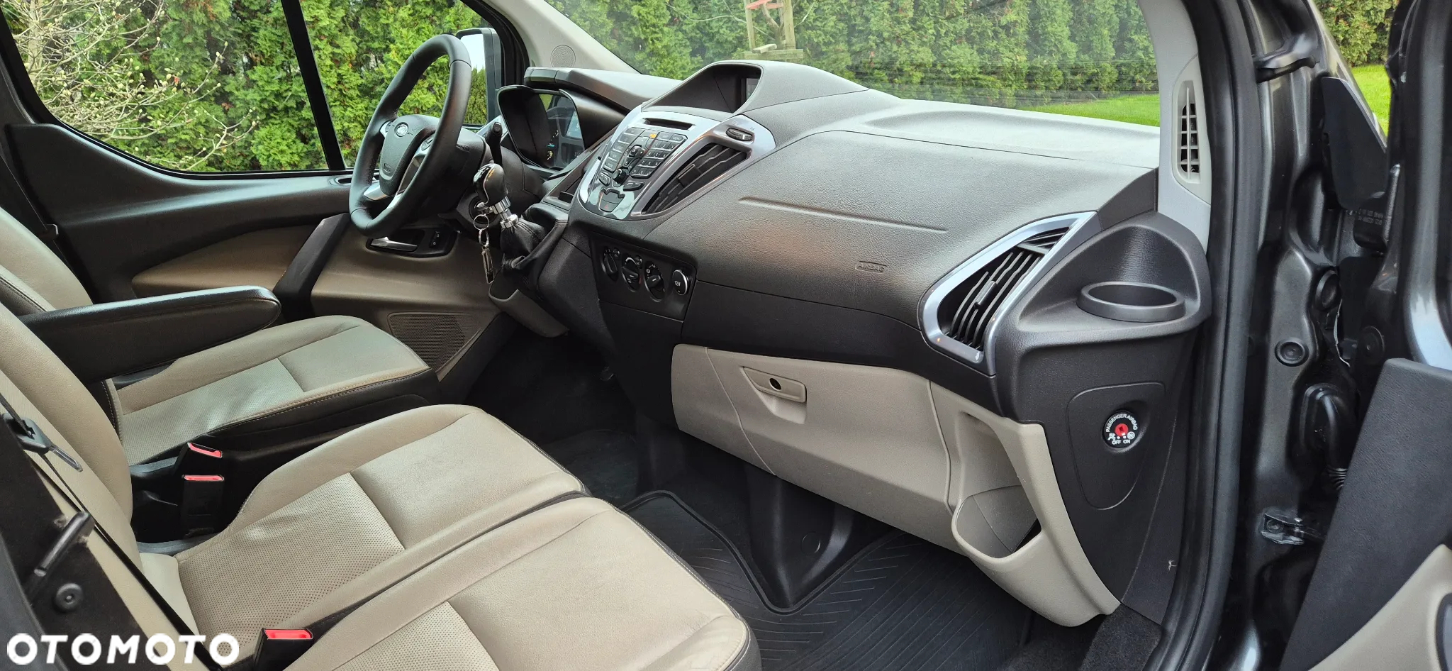 Ford Tourneo Custom 2.0 EcoBlue L2 Shuttle Bus Titanium - 11