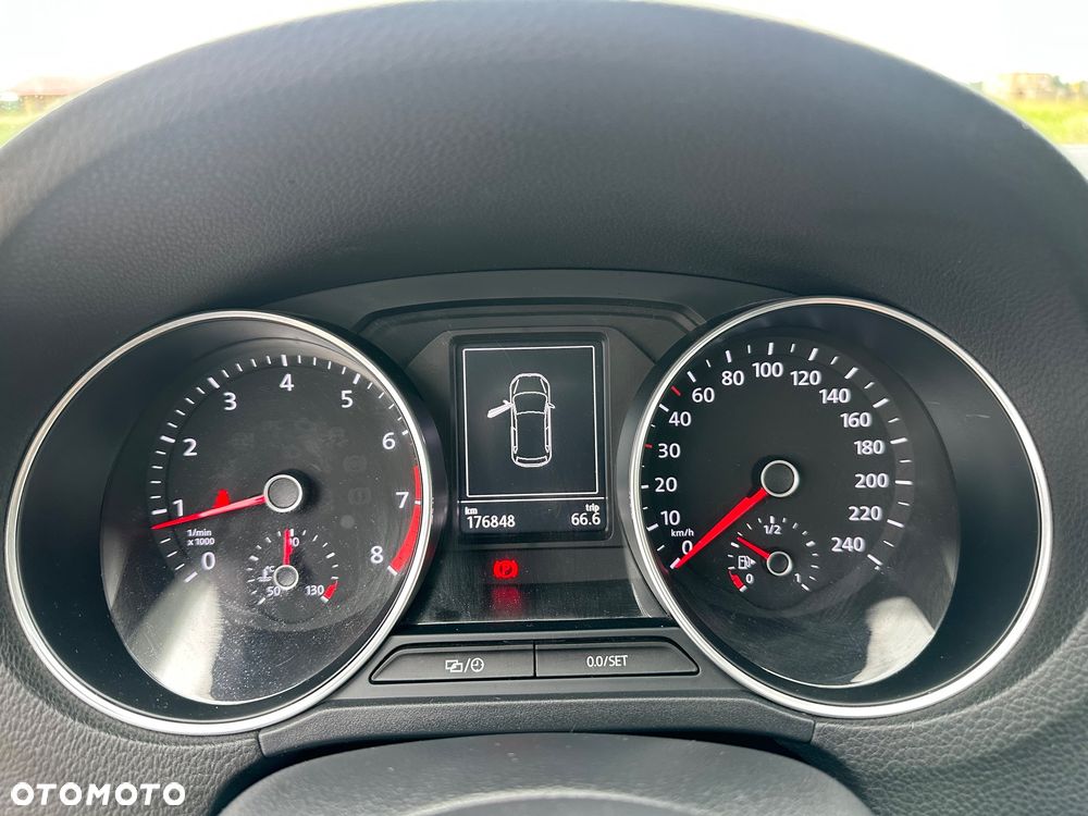 Volkswagen Polo - 38