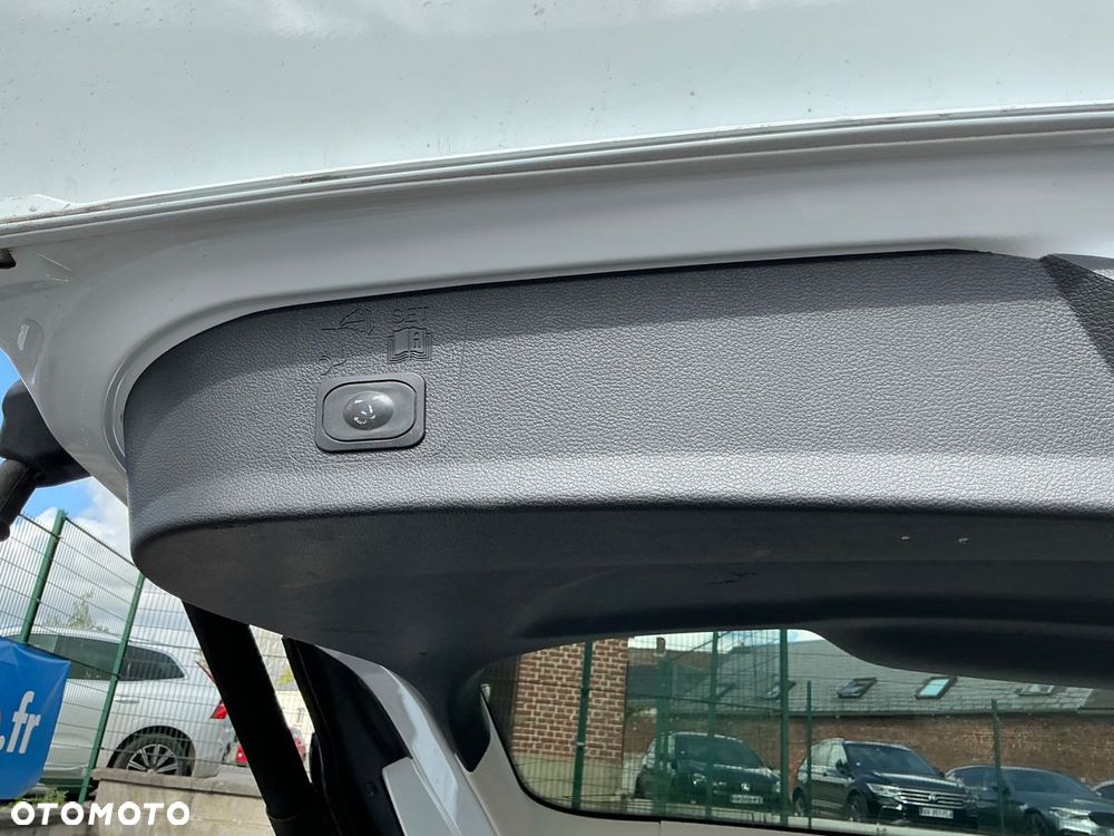 Ford Kuga 1.5 EcoBoost 2x4 Titanium - 13