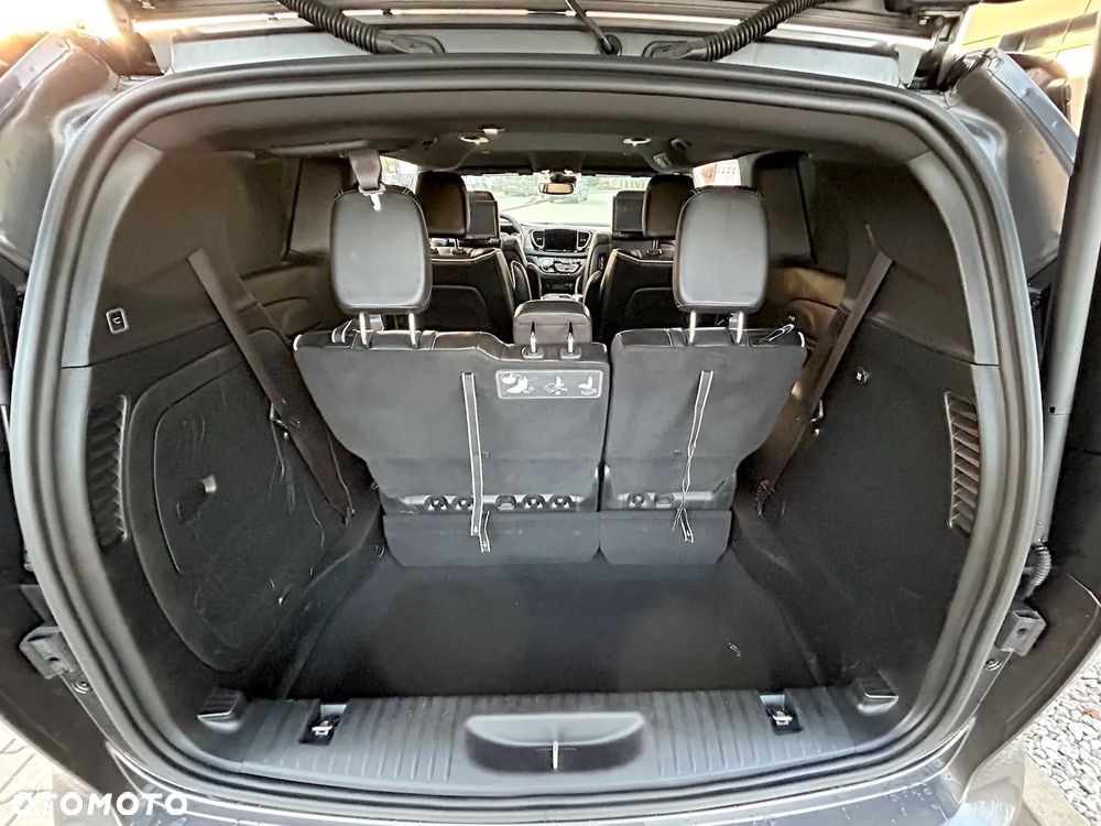 Chrysler Pacifica - 24