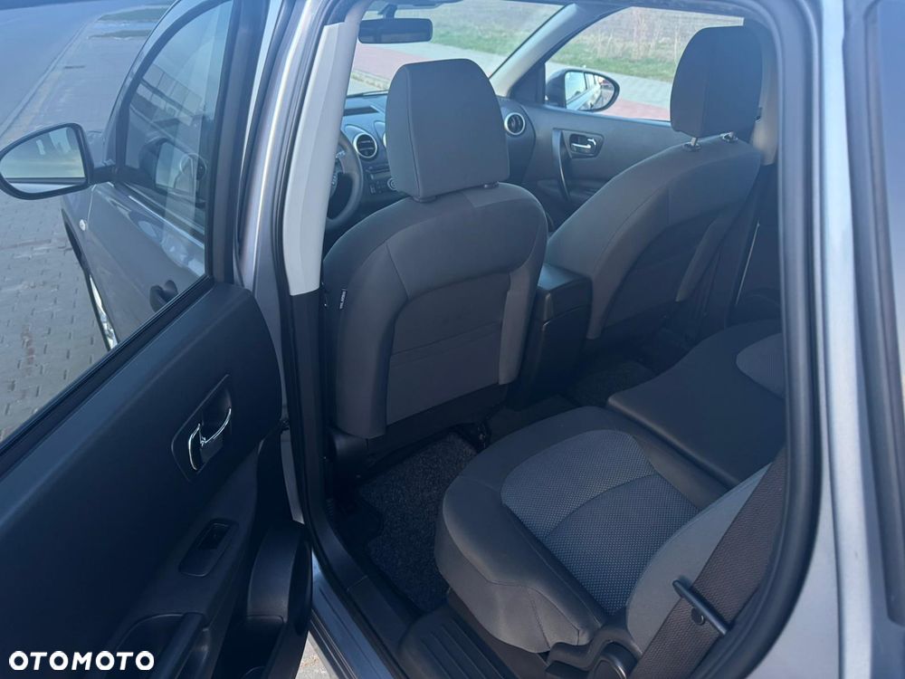 Nissan Qashqai+2 2.0 Visia - 12