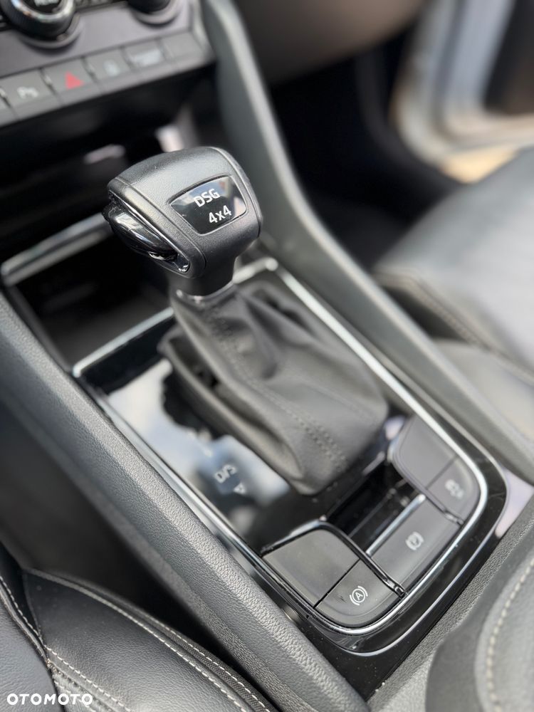 Skoda Karoq 2.0 TDI SCR 4x4 Style DSG - 32