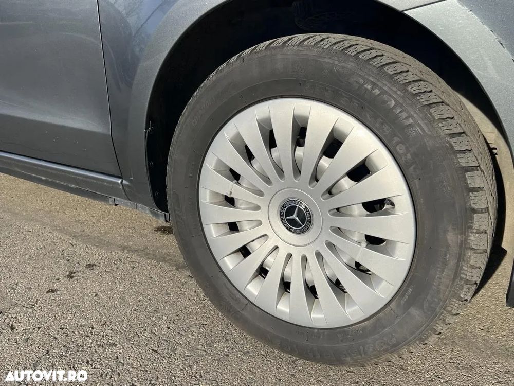 Mercedes-Benz V 220 d Combi Lung 163 CP RWD 9AT - 17