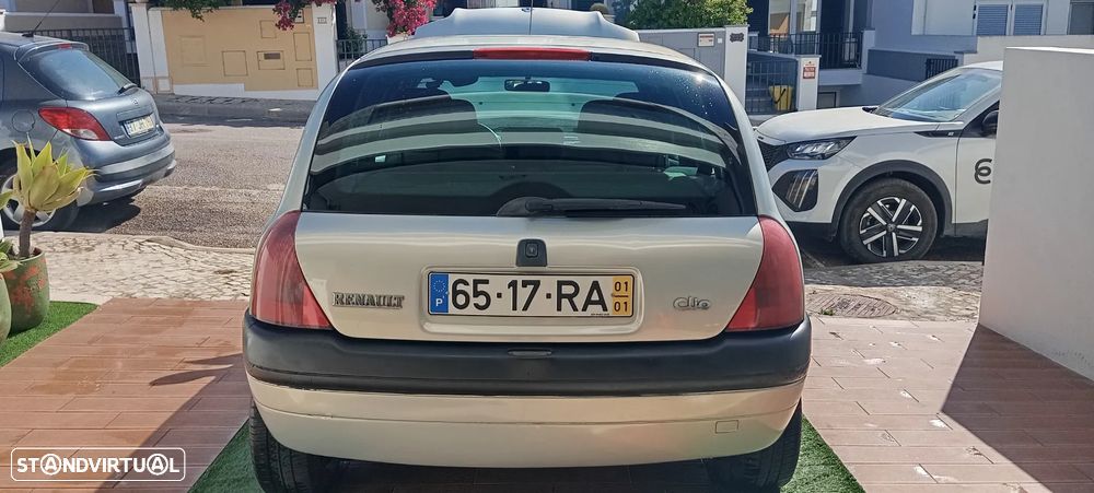 Renault Clio 1.2 RN - 4