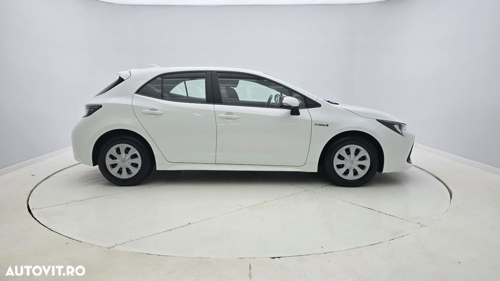 Toyota Corolla - 5