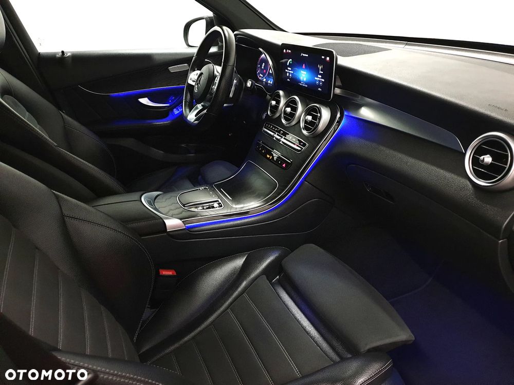 Mercedes-Benz GLC 300 de 4Matic 9G-TRONIC AMG Line Plus - 40