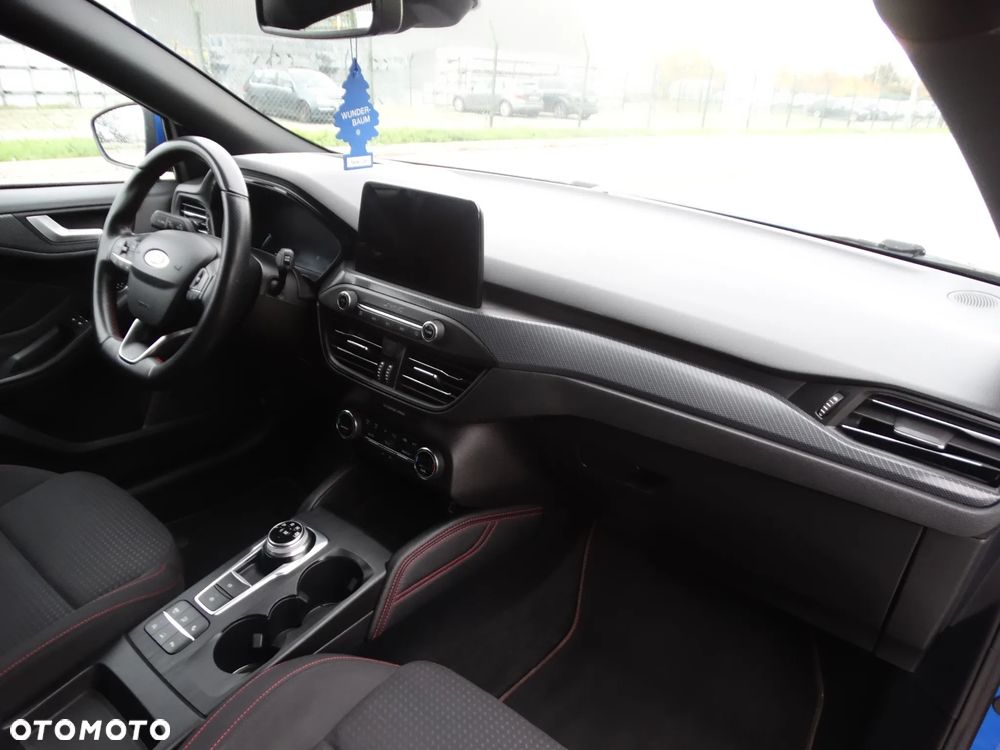 Ford Focus - 13