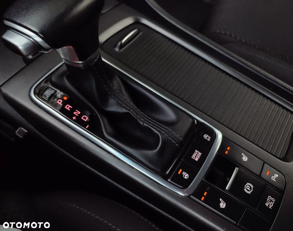 Kia Optima - 14