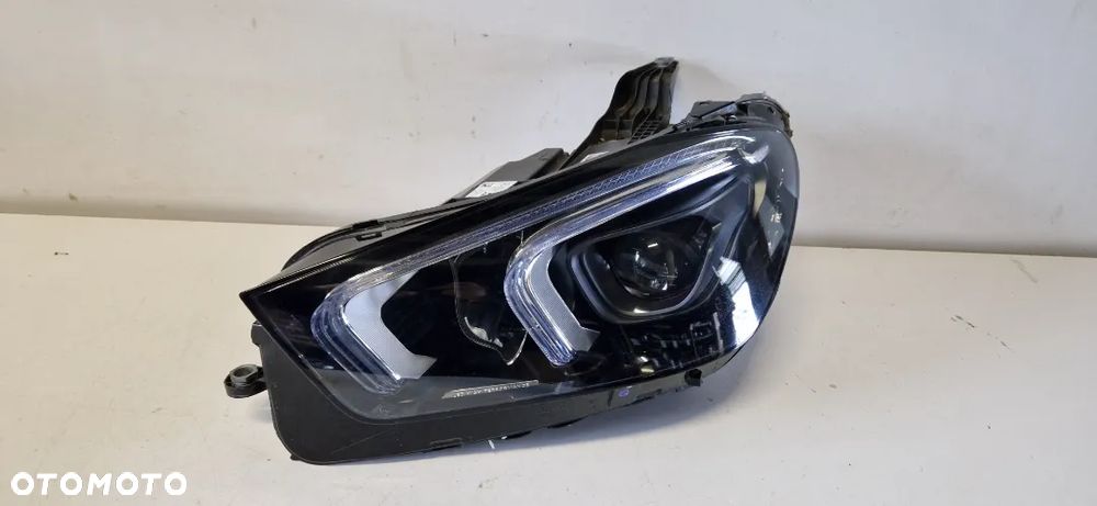 Lampa przód lewa Mercedes GLE w167 167 a1679069504