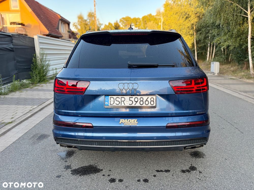 Audi Q7 - 10