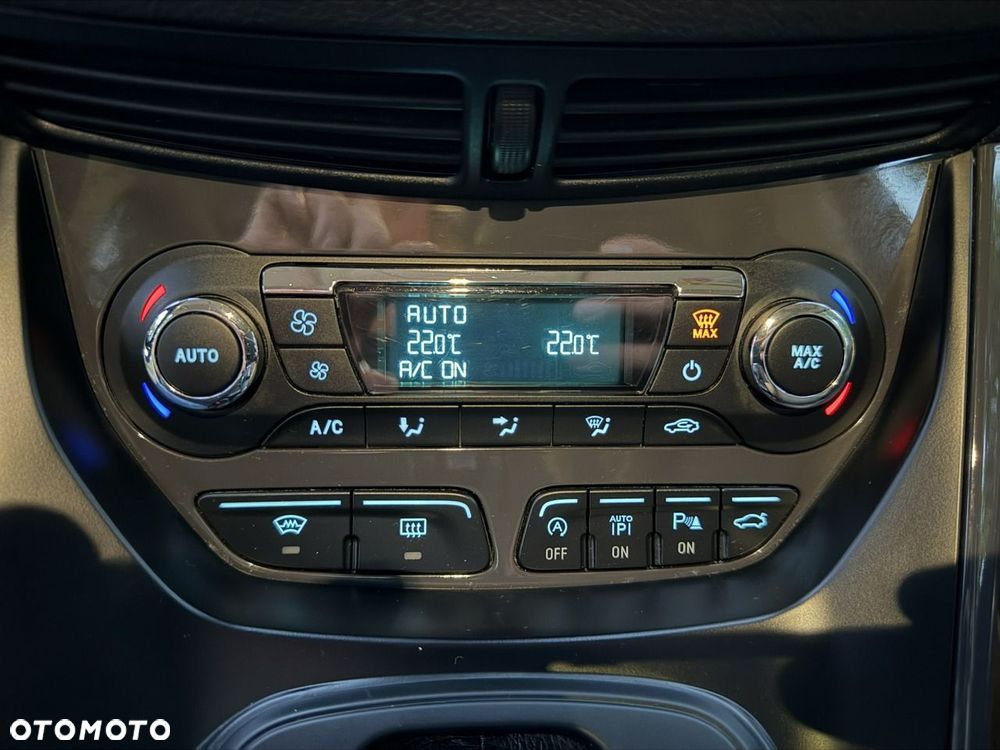 Ford Kuga - 39