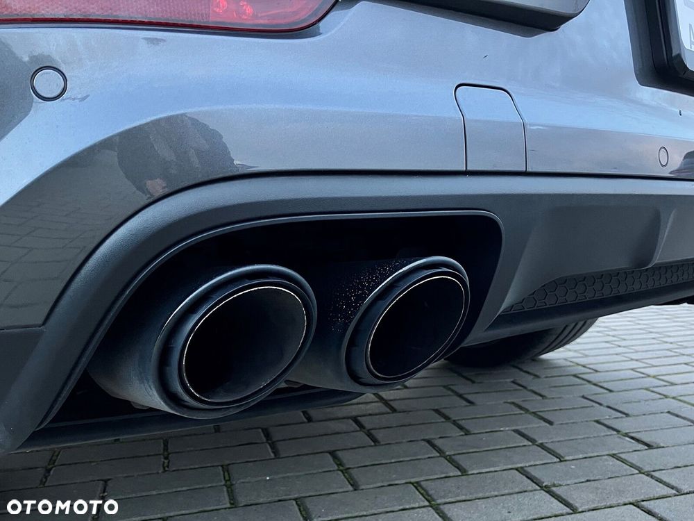 Porsche Cayenne - 39