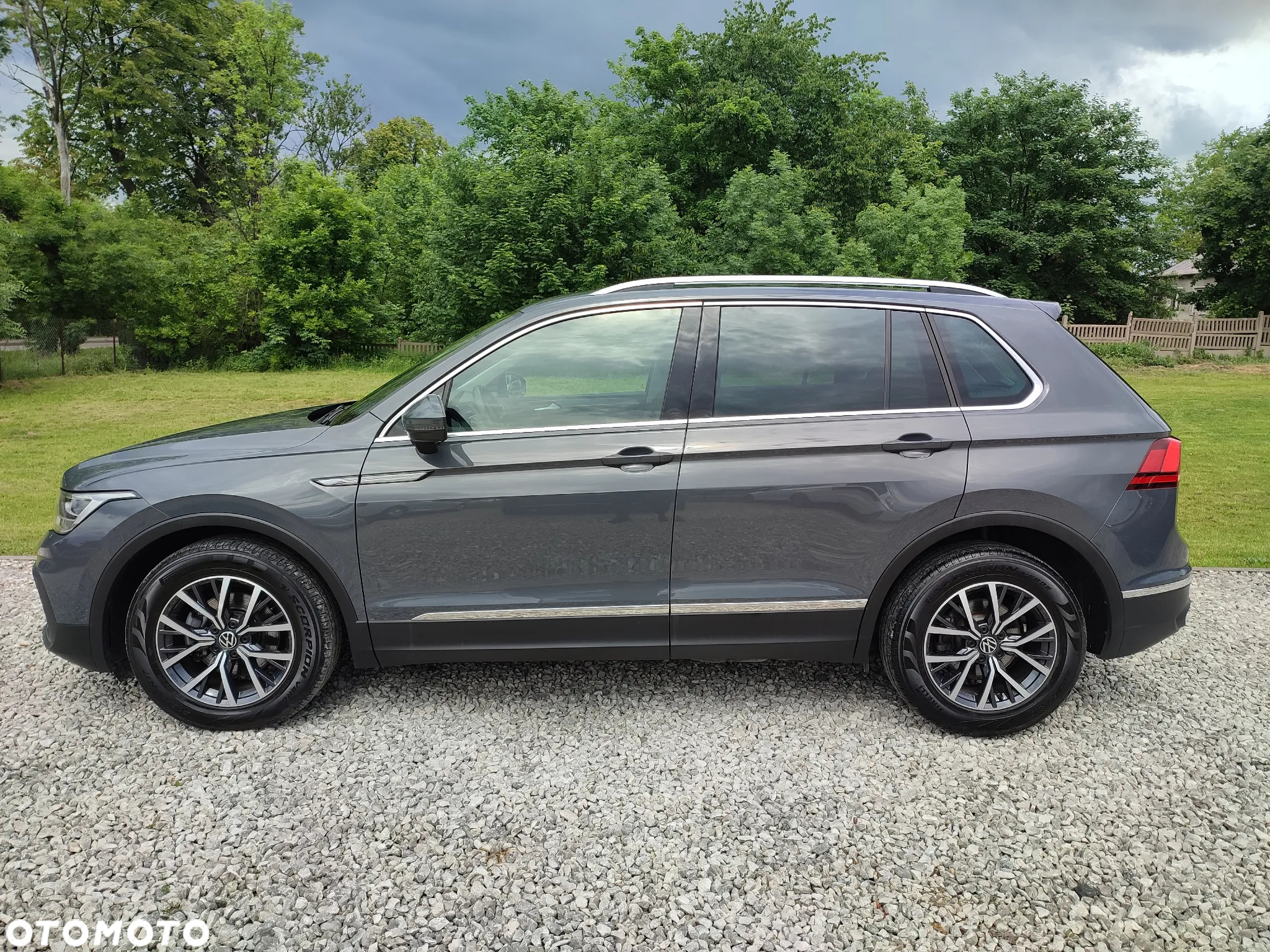 Volkswagen Tiguan - 33