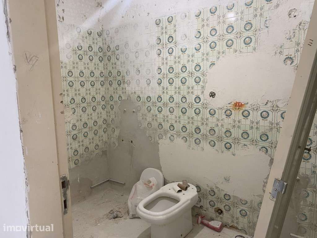 T2 Remodelado com Arrecadação | Figueirinha - Grande imagem: 4/8