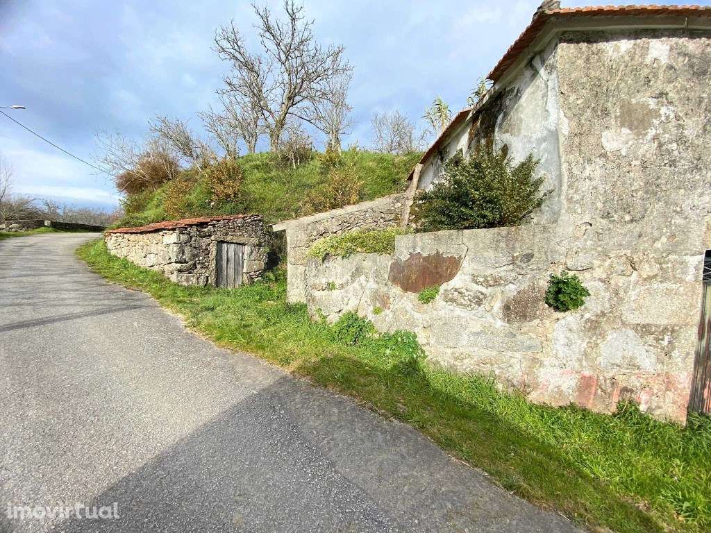 Casa de campo para restauro - Grande imagem: 4/19