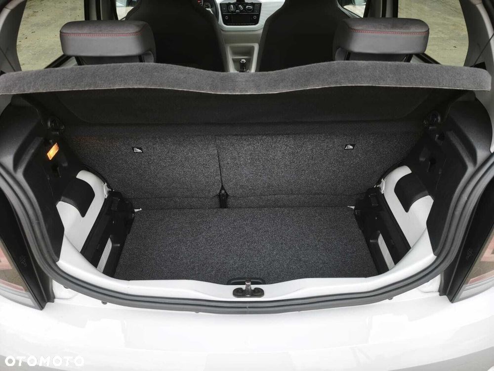 Volkswagen up! 1.0 TSI move - 10