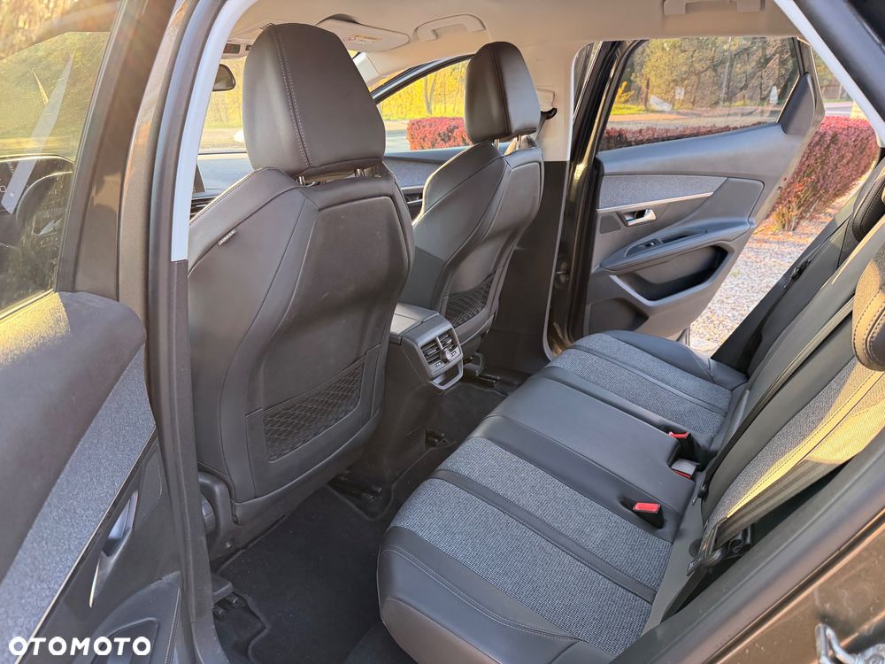 Peugeot 3008 PureTech 130 Stop & Start GPF EAT8 Allure Business-Paket - 36