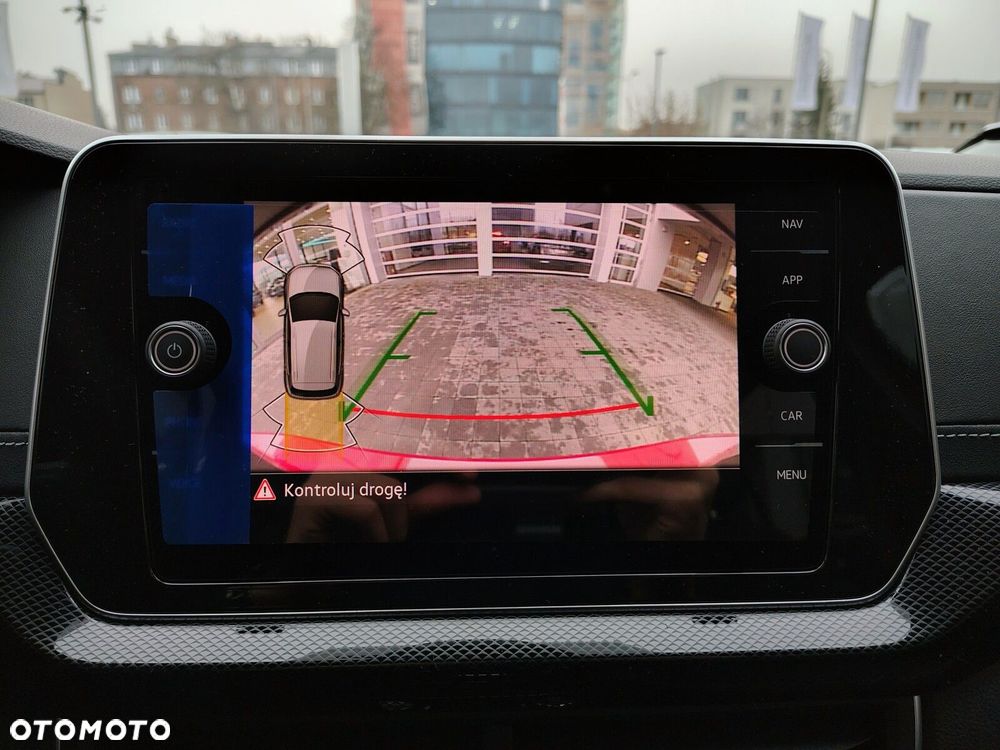 Volkswagen T-Cross - 19