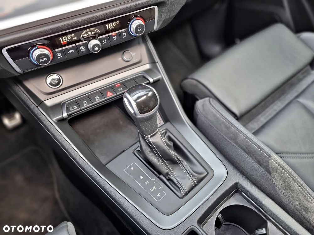 Audi Q3 Sportback 40 TDI quattro S tronic S line - 35