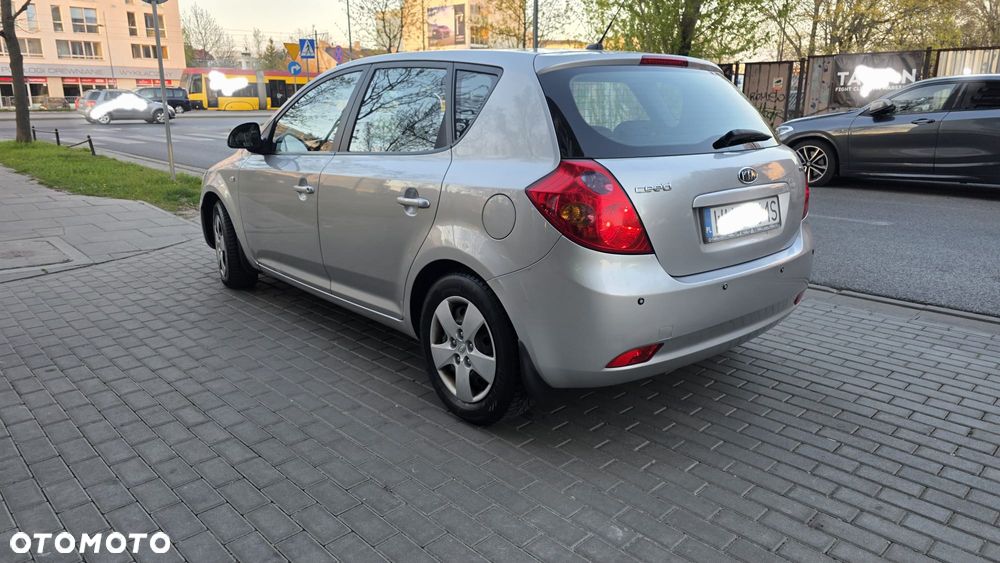 Kia Ceed 1.6 CRDi EX - 26