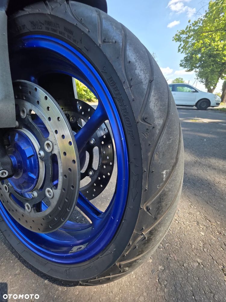 Yamaha FZ8 - 3