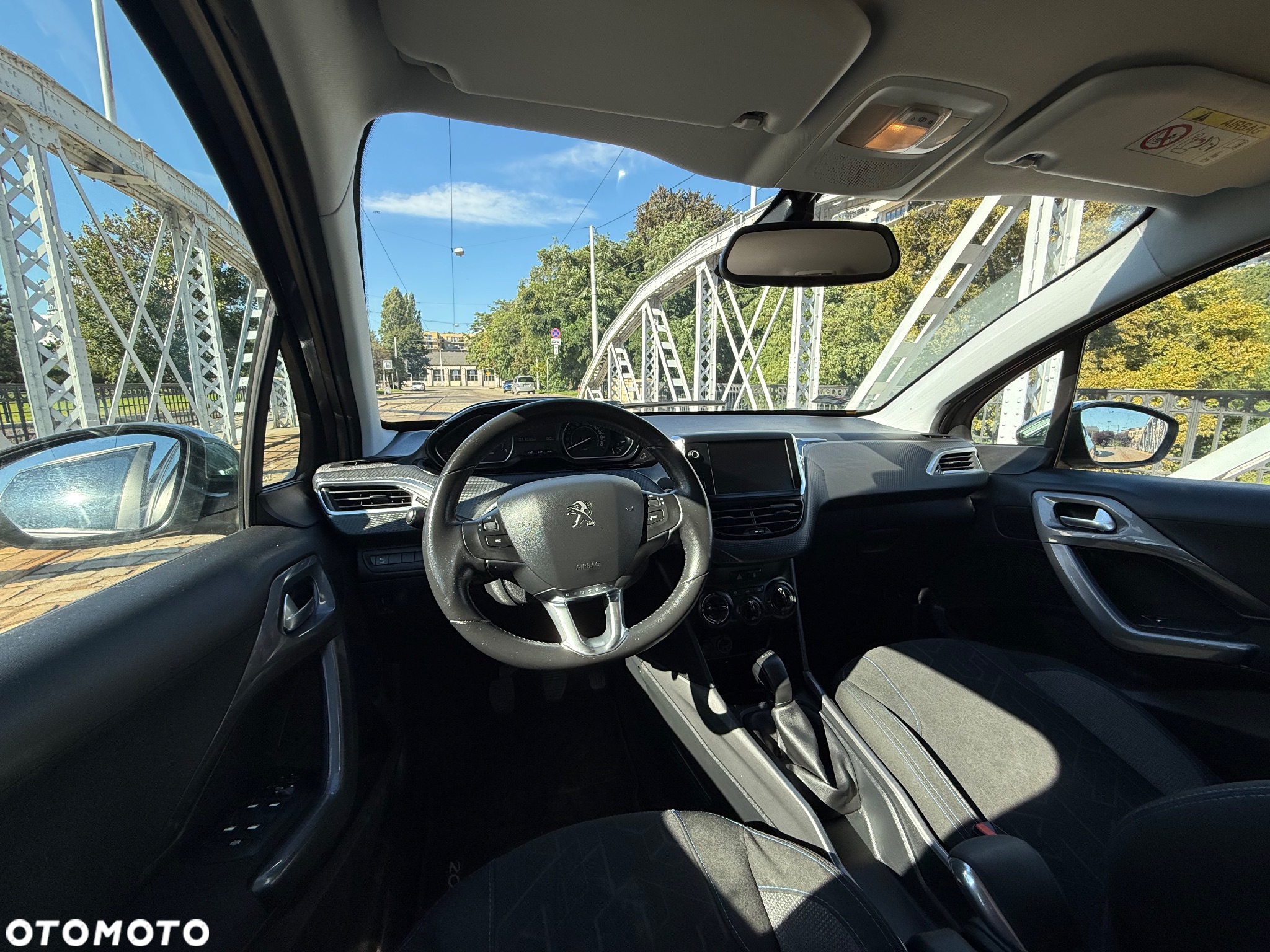 Peugeot 2008 1.6 BlueHDi Style - 17