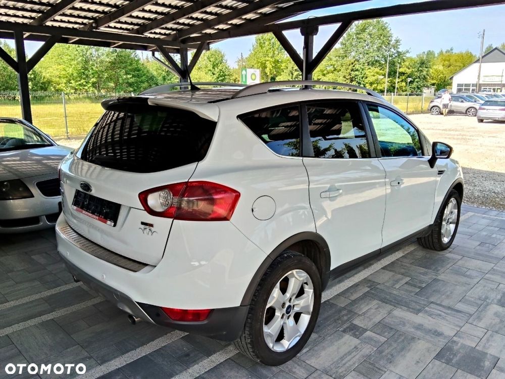 Ford Kuga 2.0 TDCi 4x4 Titanium - 4