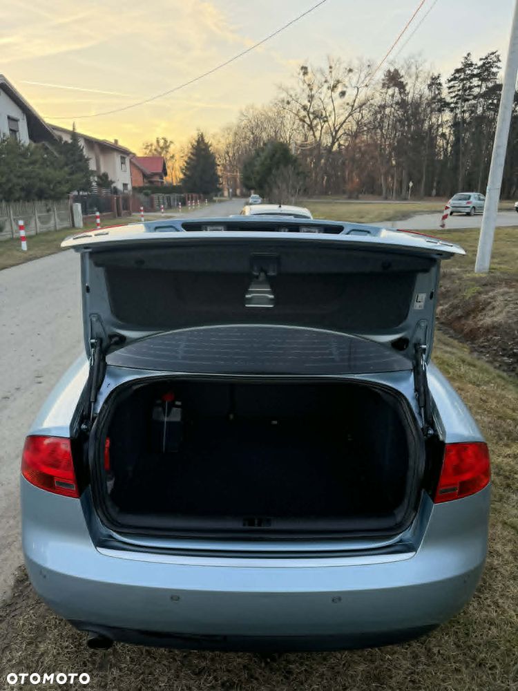 Audi A4 Limousine 2 - 6