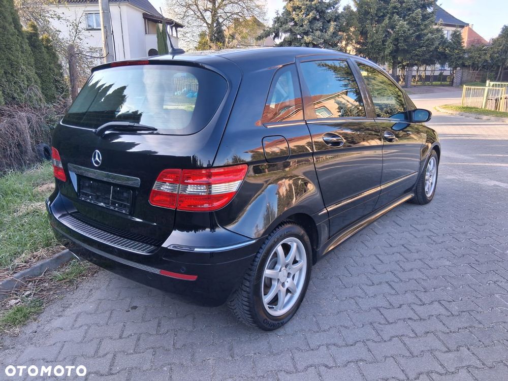 Mercedes-Benz Klasa B 200 CDI Special Edition - 4