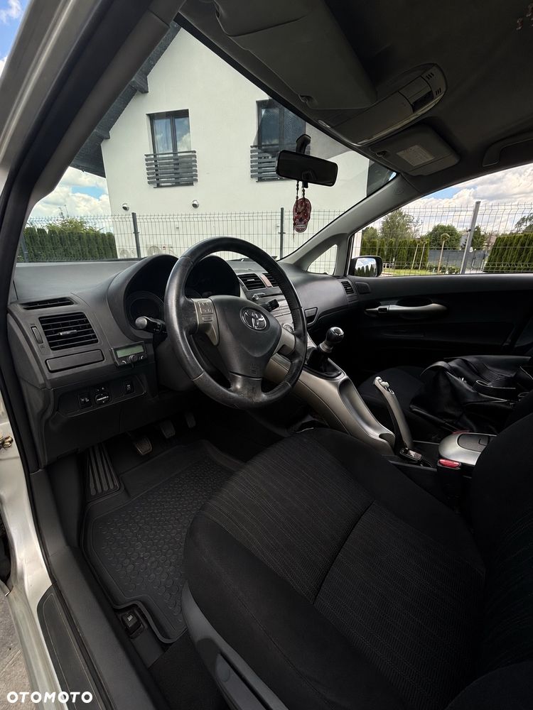 Toyota Auris - 6