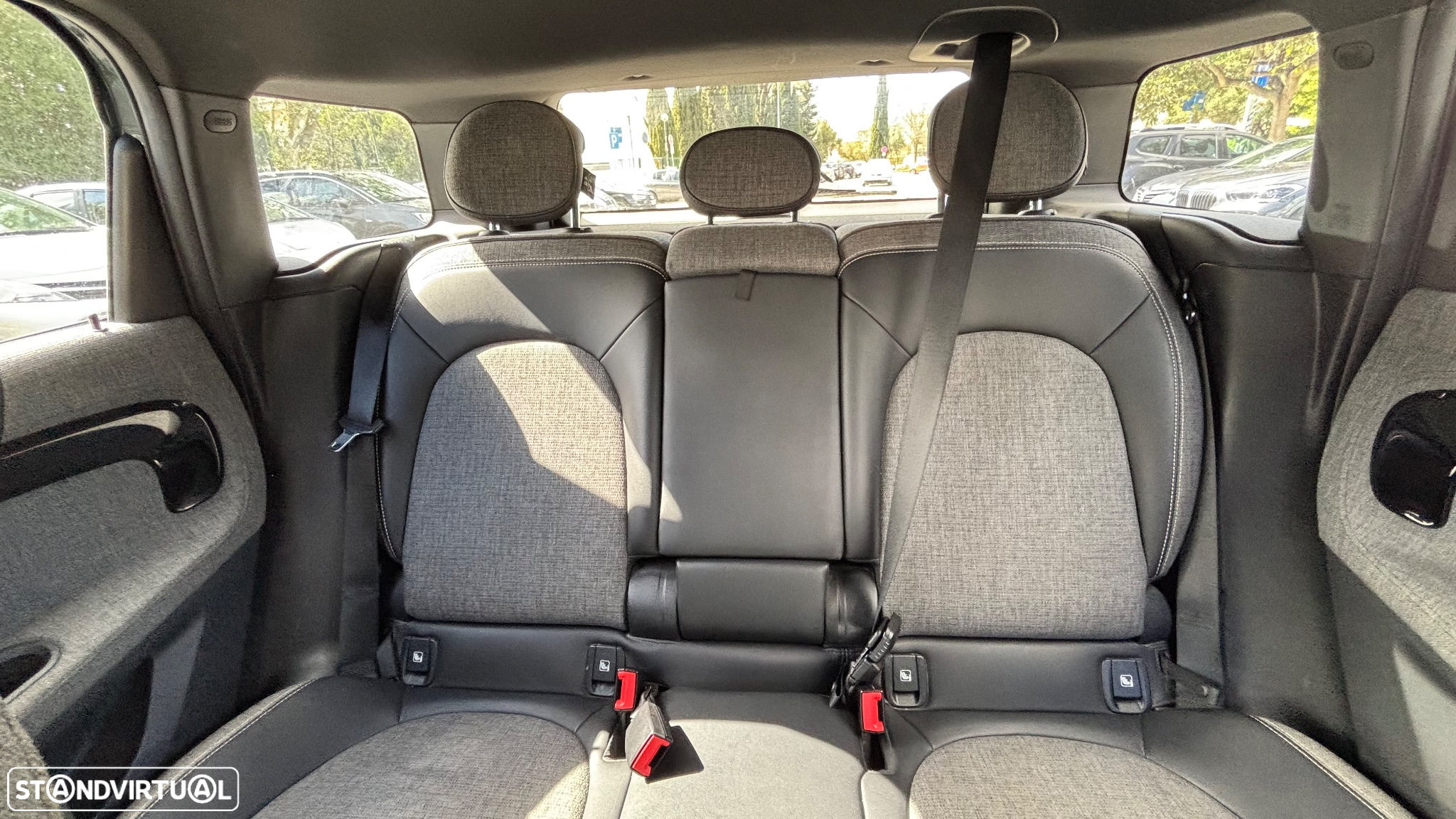 MINI Countryman Cooper SE ALL4 Auto - 7