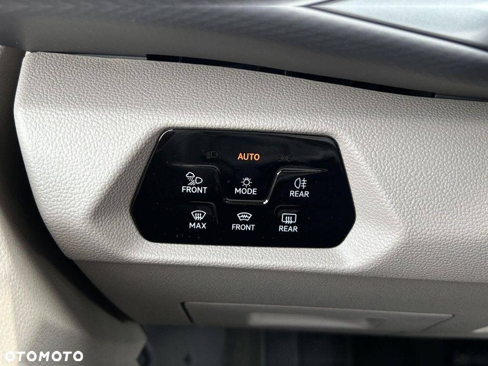 Volkswagen Multivan 2.0 TDI L2 Edition DSG - 34