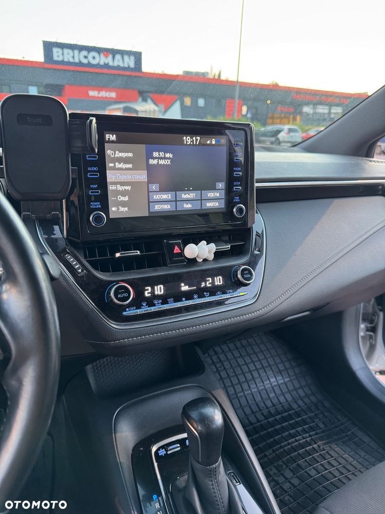 Toyota Corolla 1.8 Hybrid GPF Comfort - 11