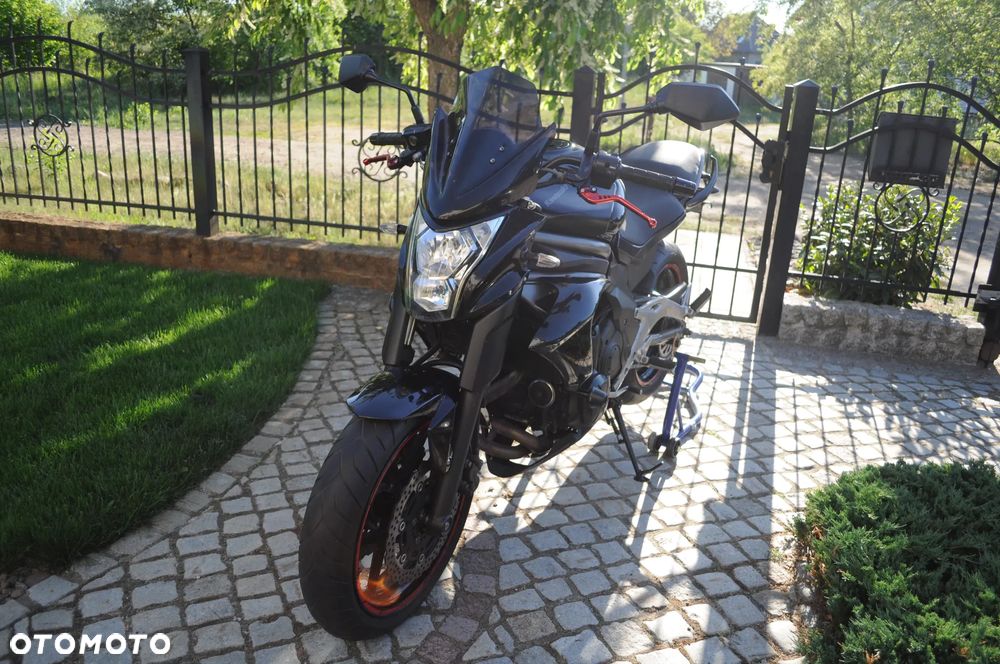 Kawasaki ER - 7