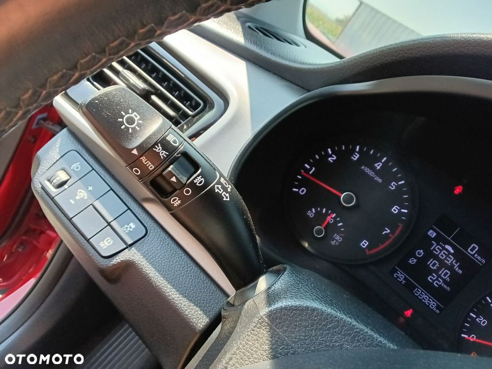 Kia Stonic - 30