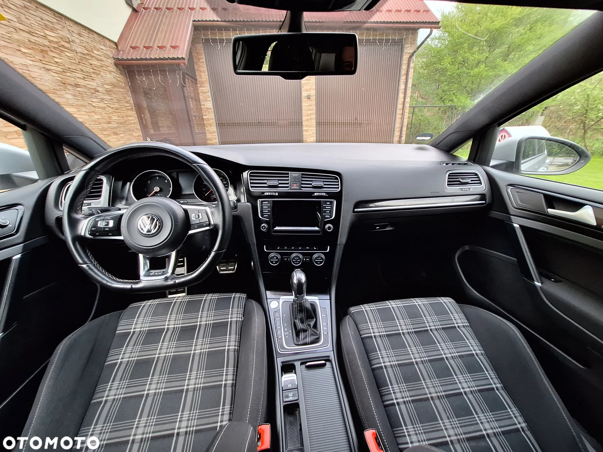 Volkswagen Golf GTD 2.0 TDI SCR DSG - 20