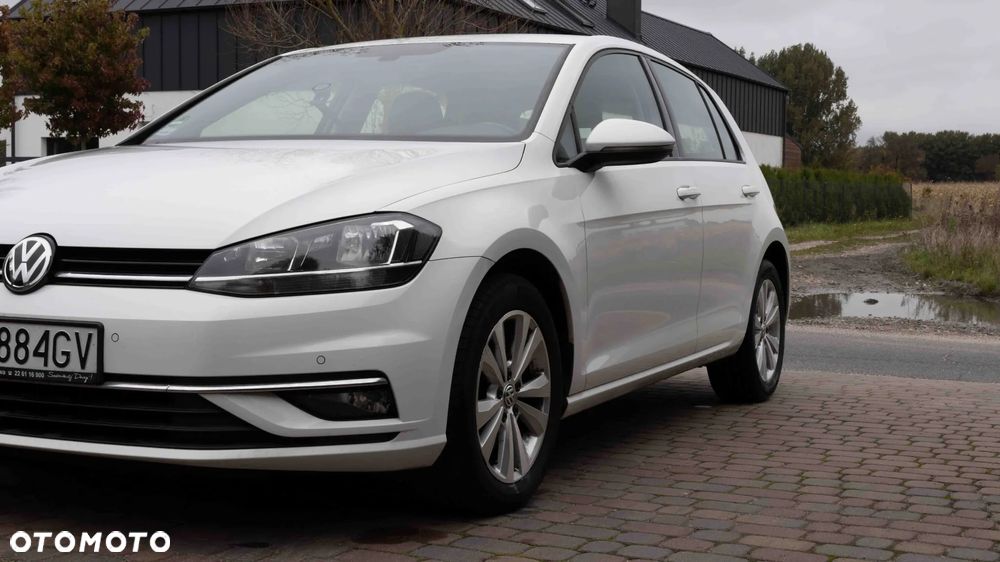 Volkswagen Golf - 2