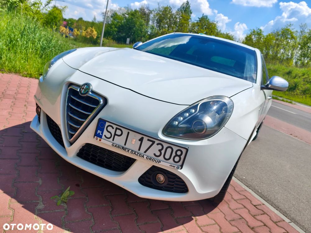 Alfa Romeo Giulietta 2.0 JTDM Distinctive - 4