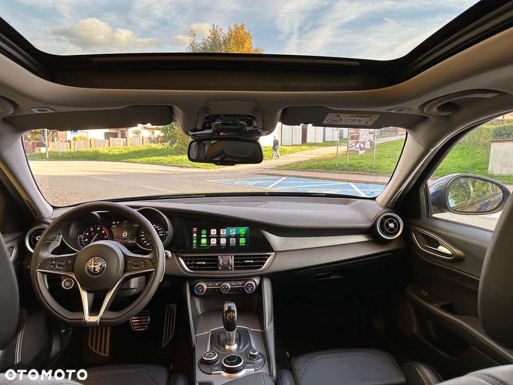 Alfa Romeo Giulia 2.0 Turbo 16V AT8 Veloce - 11