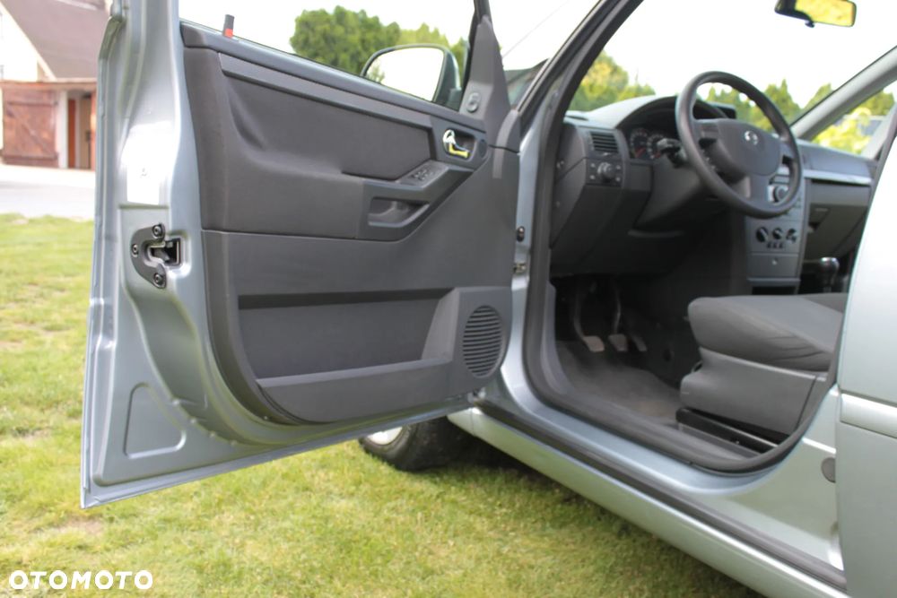 Opel Meriva 1.6 16V - 8