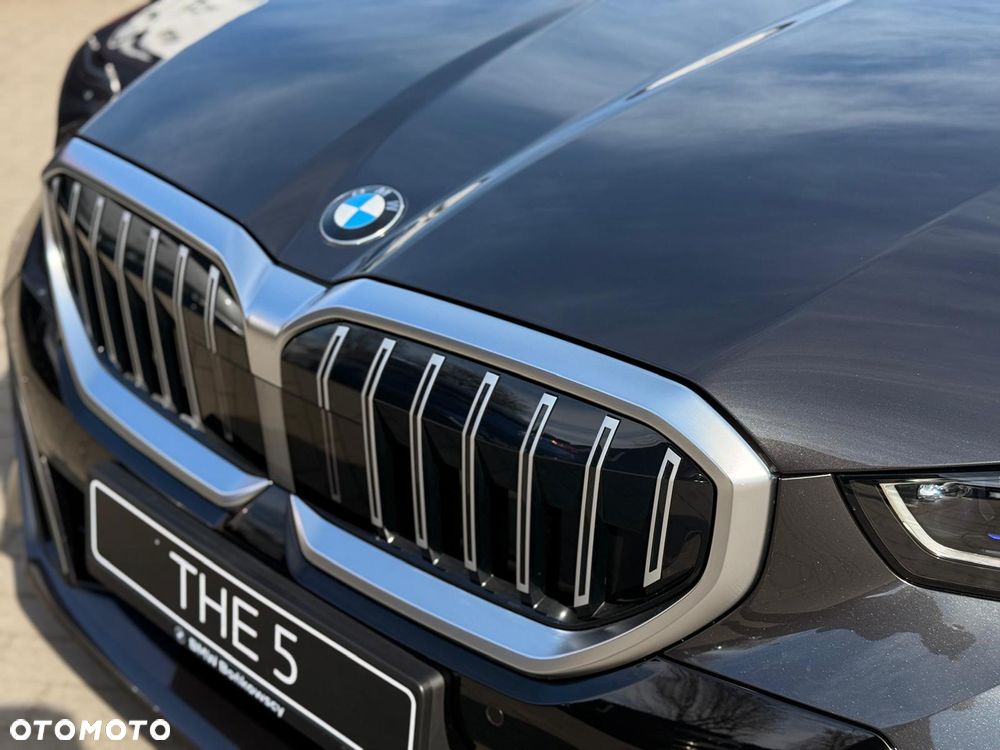 BMW Seria 5 520d xDrive mHEV M Sport - 8