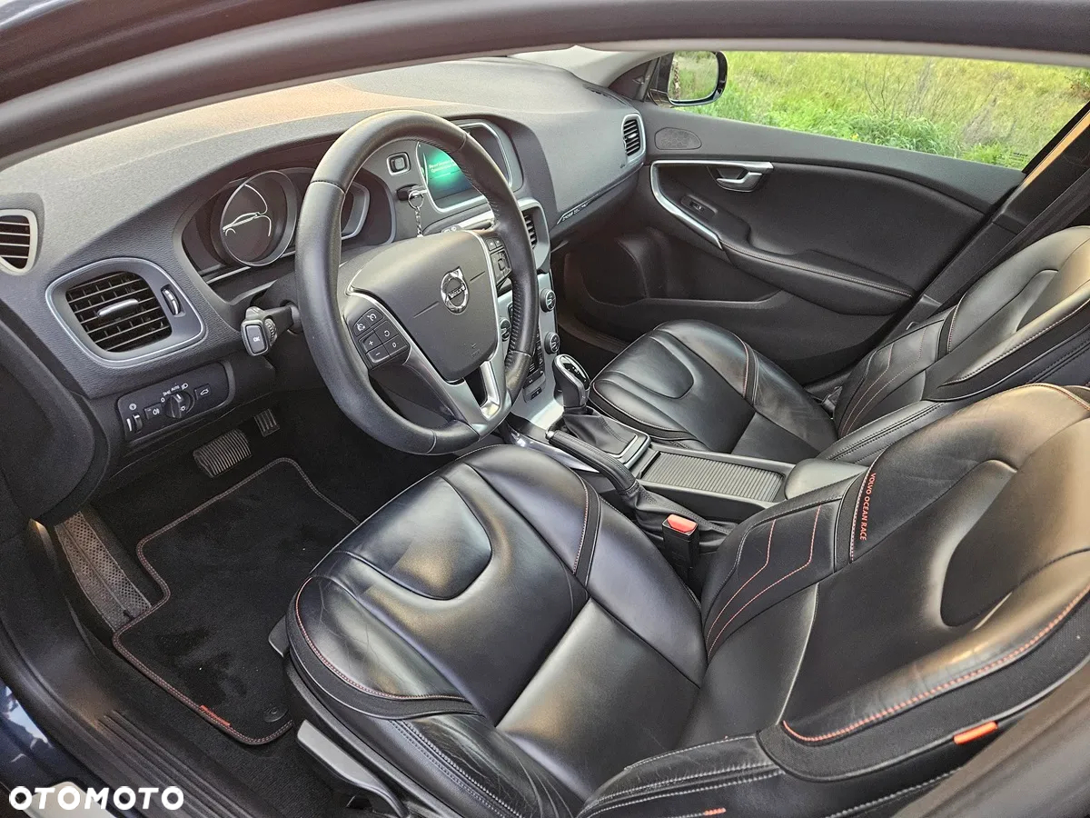 Volvo V40 Cross Country T4 AWD Drive-E Ocean Race - 8