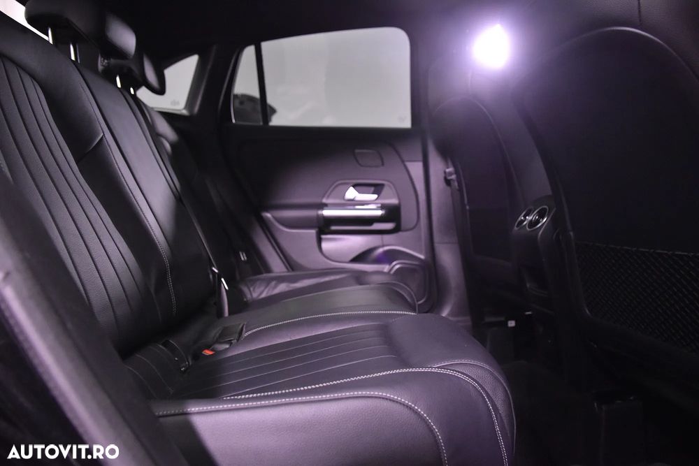Mercedes-Benz GLA 250 e 8G-DCT - 12